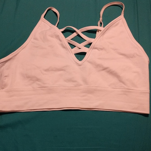 no boundaries sports bra